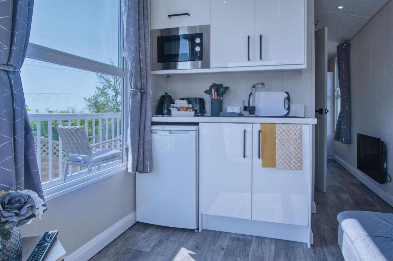 The Studio - 1 Bedroom Cabin - Amroth Exteriör bild